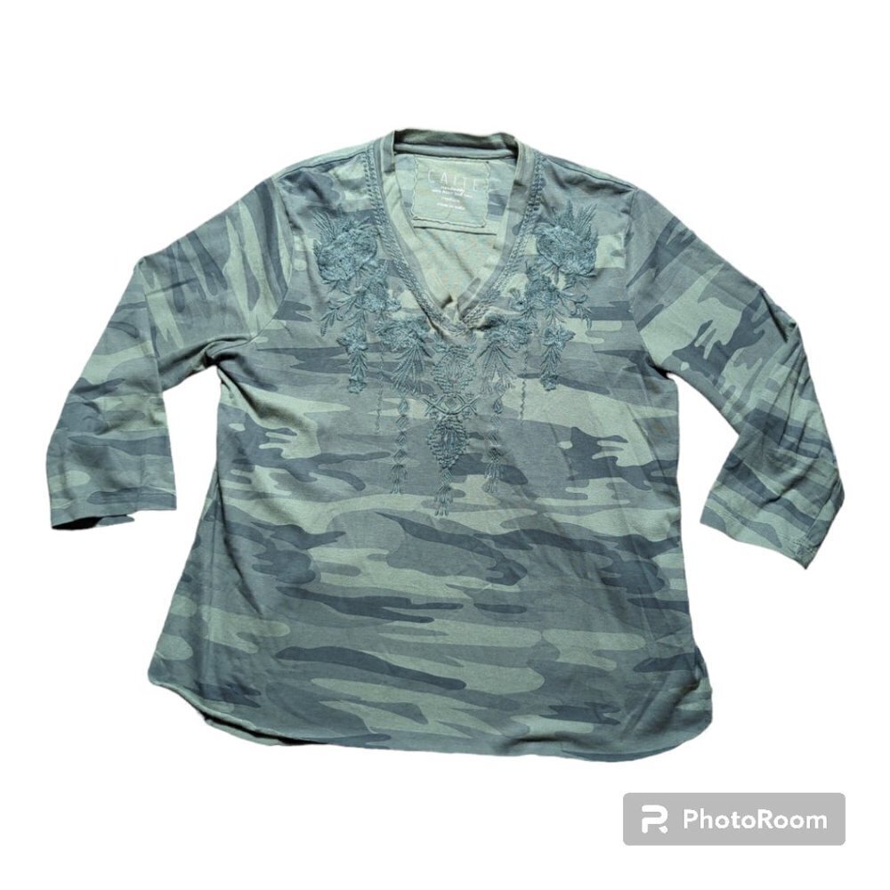CAITE Embroidered Top Size M Camouflage Floral Boho Olive Camo Shirt 100% Cotton
